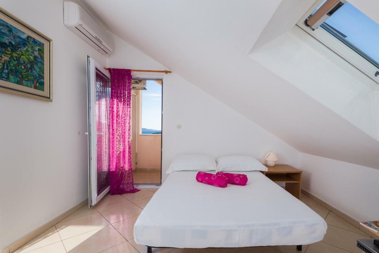 Apartments Villa Vallum Bol Exteriér fotografie